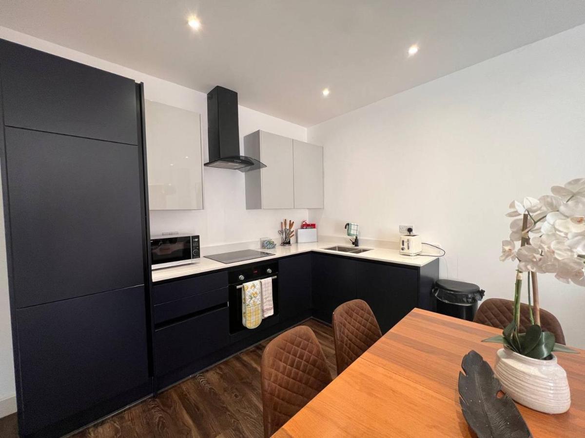 Apartamento Star London Finchley Road 3-Bed Escape With Garden Exterior foto
