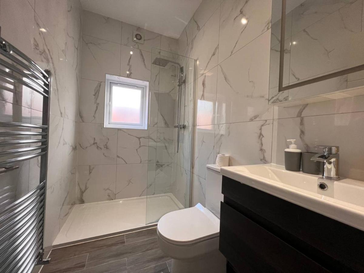 Apartamento Star London Finchley Road 3-Bed Escape With Garden Exterior foto