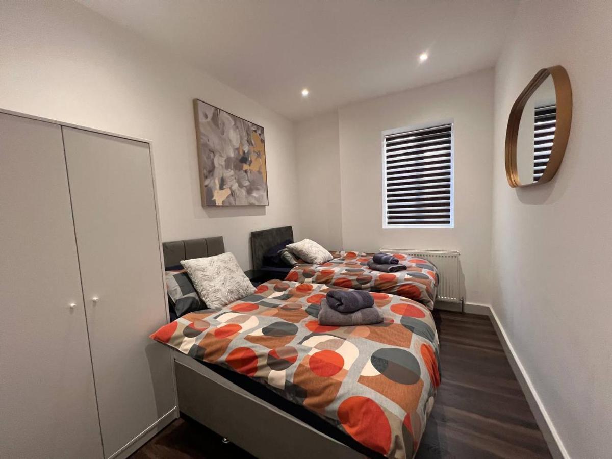 Apartamento Star London Finchley Road 3-Bed Escape With Garden Exterior foto
